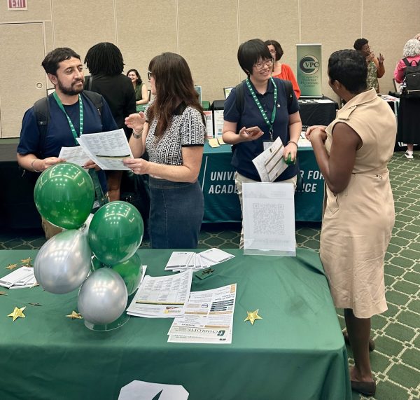 New Connections at the CTL New Faculty Orientation Booth